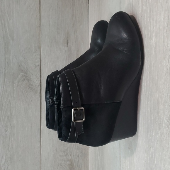 Vionic Women Shasta Ankle Leather Wedge Boots shoes sz 7 - Picture 3 of 16